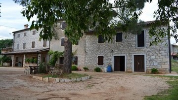 Stone house for sale Kaštelir - Labinci