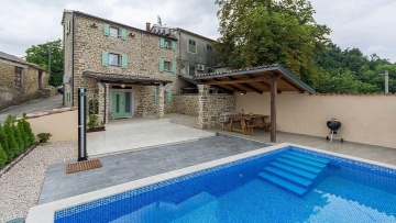 Stone house with pool for sale Motovun