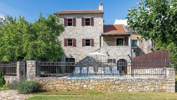 Kamena kuća na prodaju Motovun
