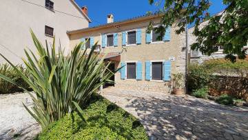 Stone house for sale Pula