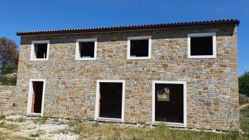 Stone house for sale Momjan