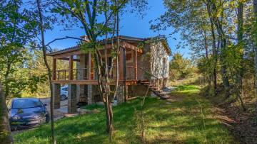 Buzet small house with a forest views