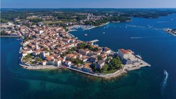 Участок для стpойтелства Poreč