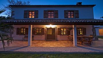 Stone house for sale Pazin
