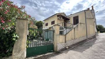 House with two residential units