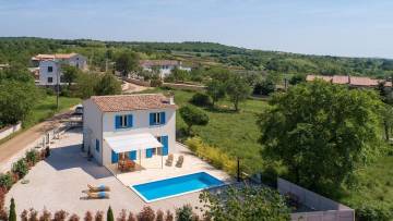Casa con piscina in vendita Poreč 