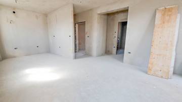 Prostran trosobni stan na prodaju Pula