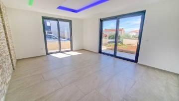 Semi-detached house with swimming pool Medulin