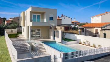 House with pool for sale Ližnjan Medulin