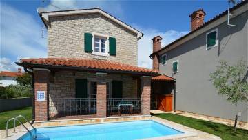 House with pool for sale Porec