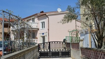 Casa con 5 appartamenti Fažana